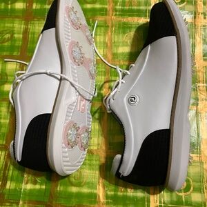 Stylish Women's White and Black FJ golf shoes US 7.5